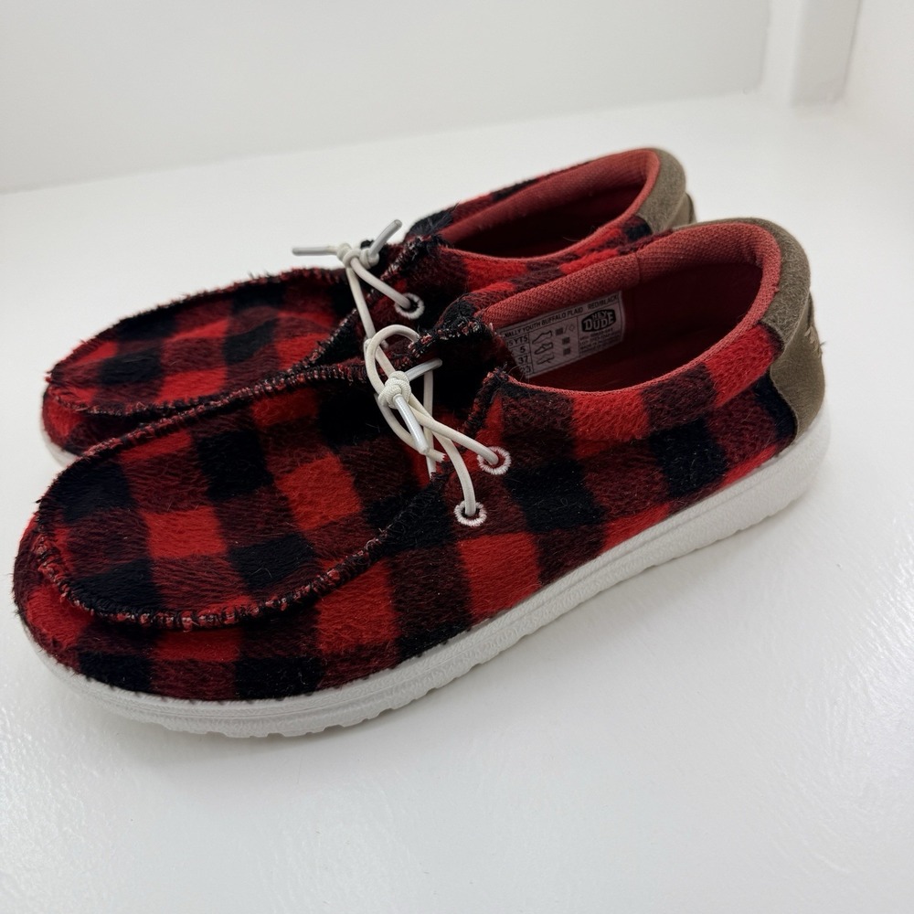 Hey Dude Wally Youth Sz YT5 Buffalo Plaid Slip On Loafer Sneaker Shoes Red Black